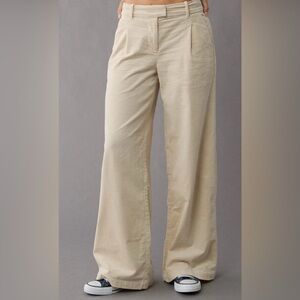 American Eagle Stretch High-Waisted Wide Leg Trouser Size 0 office cream ivory